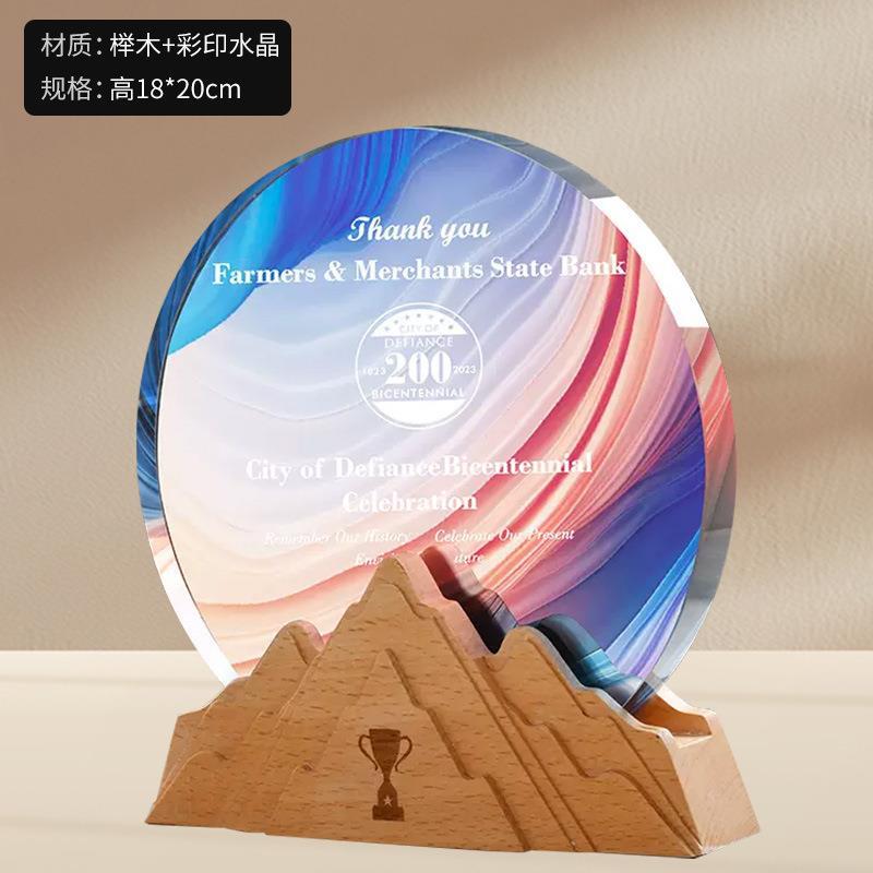 Trofeos de cristal coloridos personalizados metales de alta calidad creativos de resina de pentacos excelentes empleados medalla de grabación ordenada chapado en oro