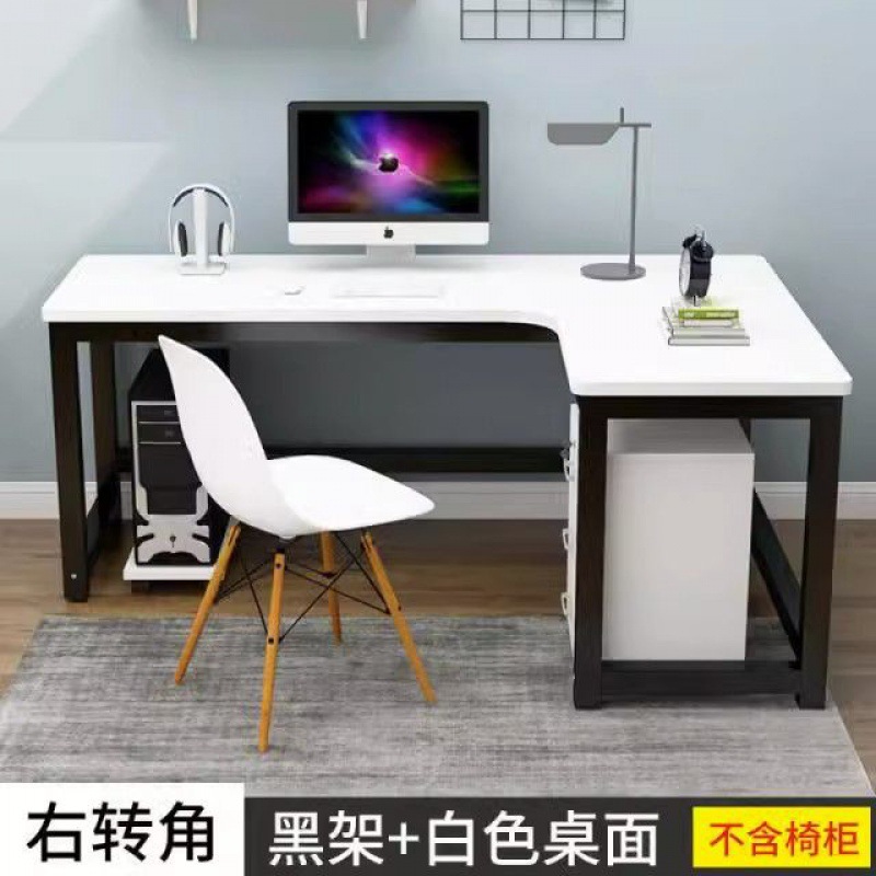 오른쪽 코너 검은 다리 흰색 테이블 상단