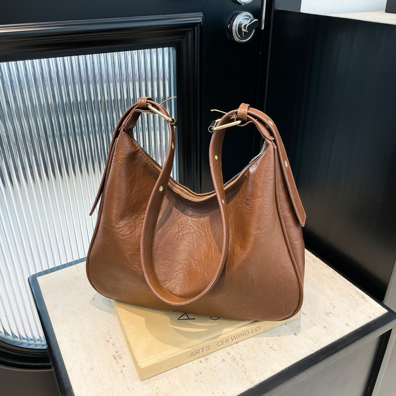 Este año, la moda coreana, la textura, la bolsa de hombro, la mujer, 2024 invierno, la nueva moda, la bolsa de brazo, la bolsa de brazo