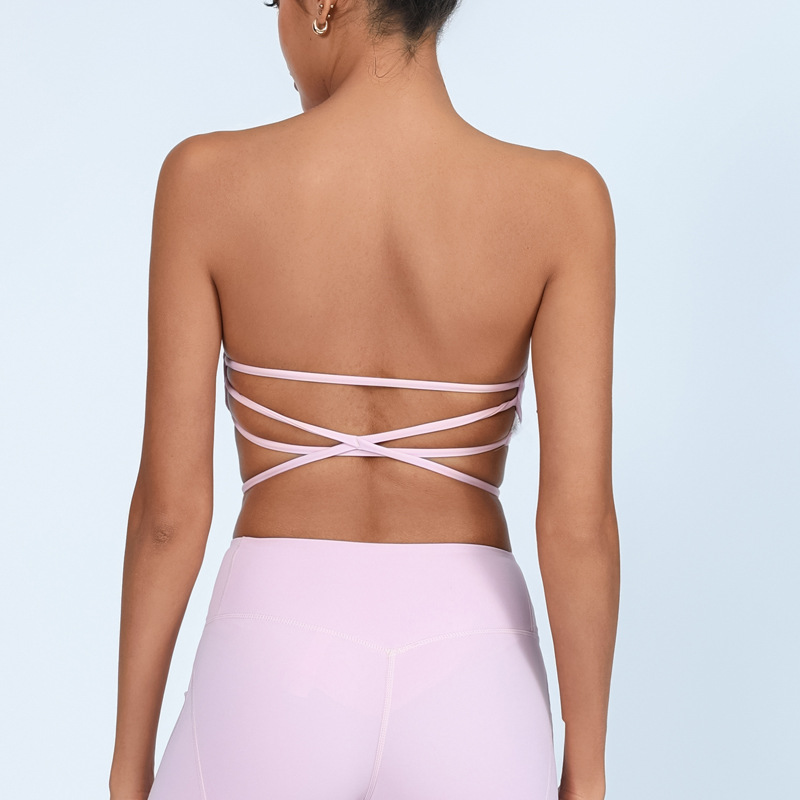 Deportes y fitness belleza espalda con cojín de pecho desnudo, chaleco de yoga sin cinturón de hombro, sujetador apretado en el pecho