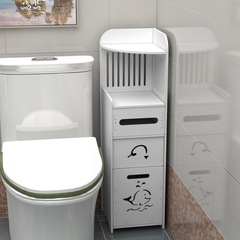 便器のそばに物を置く棚にトイレットペーパーを入れます。