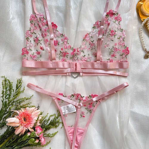 European and American Fashion Rose Embroidery Sheer Sexy Heart Button G-String Set