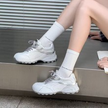 2025秋季新款真皮女鞋休闲透气小白鞋女百搭复古运动老爹鞋