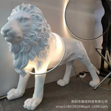 户外真大型黑色豹子雕塑景区公园林玻璃钢景观动物模型装饰摆件