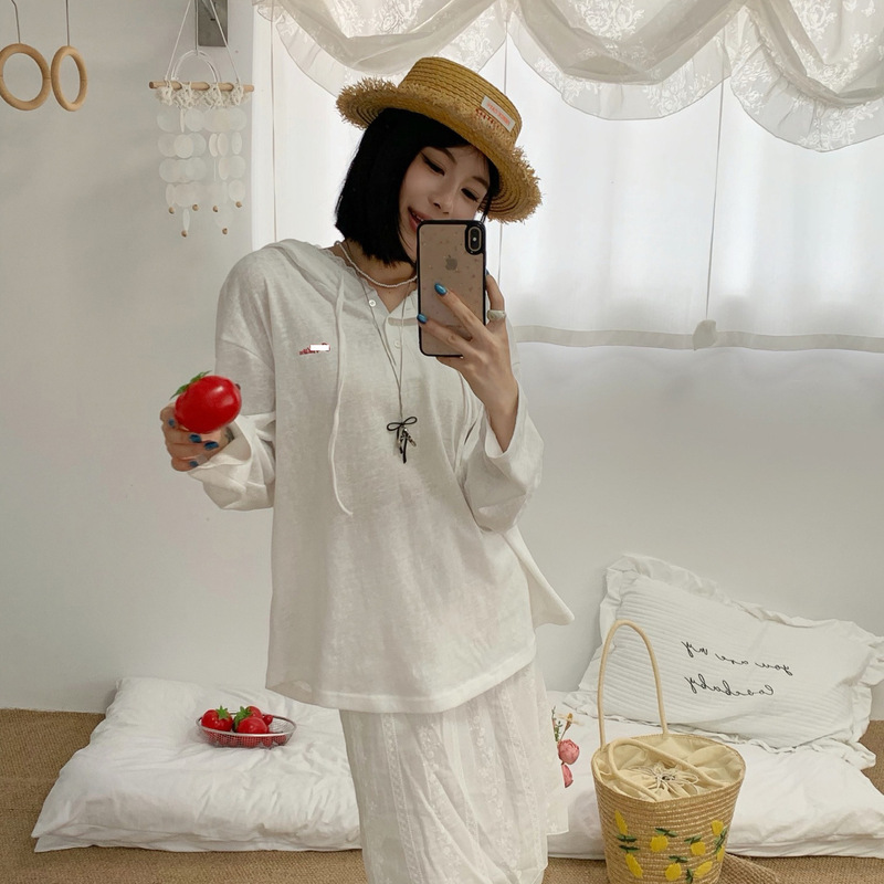 Korean-style lace hooded drawstring letter-embroidered base shirt for women, new autumn loose casual versatile long-sleeve T-shirt Korean-style lace hooded drawstring letter-embroidered base shirt for women, new autumn loose casual versatile long-sleeve T-shirt