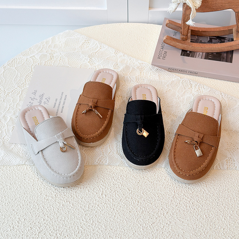 Children's Closed-Toe Sandals 2026 Summer New Versatile Soft-Soled Comfortable Slip-On Slippers for Girls Trendy