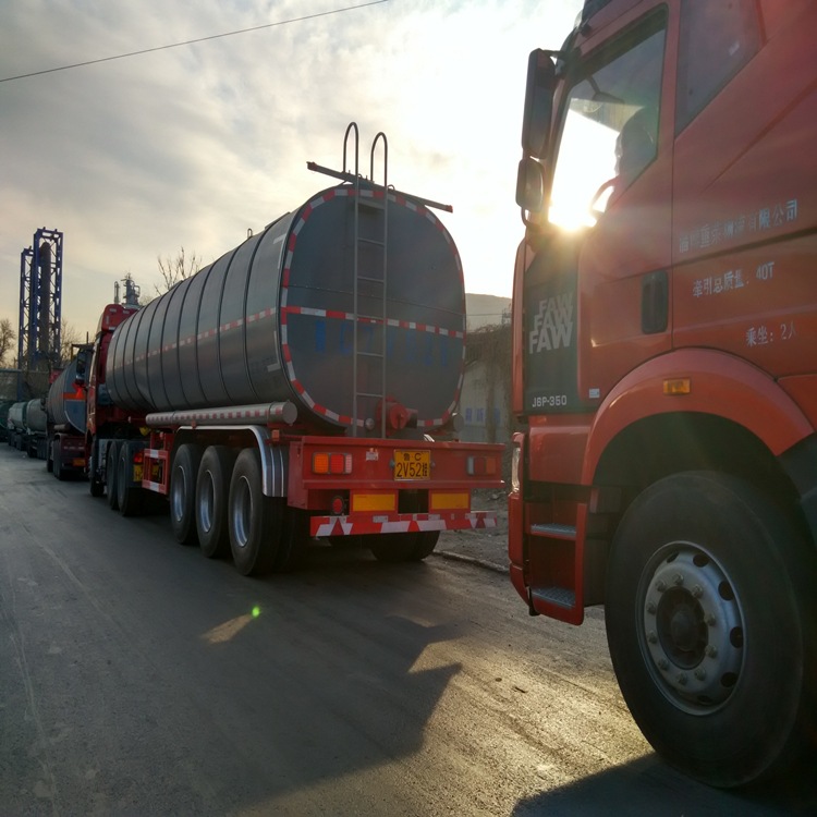 源头生产厂家国标沥青齐鲁石化沥青70号90号东海牌沥青桶装