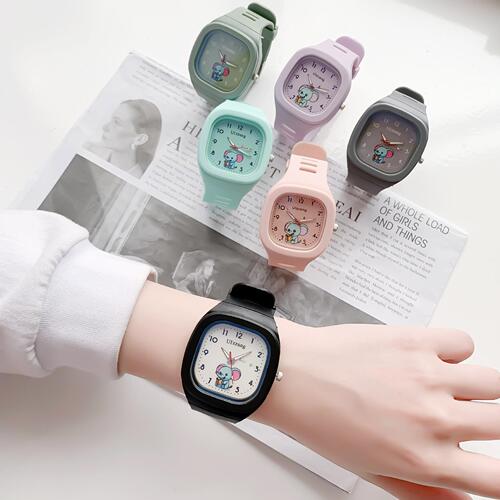 Charming Instagram-style silicone watch, trendy, glow-in-the-dark, sporty, student square strap, high-quality appearance watch, wholesale