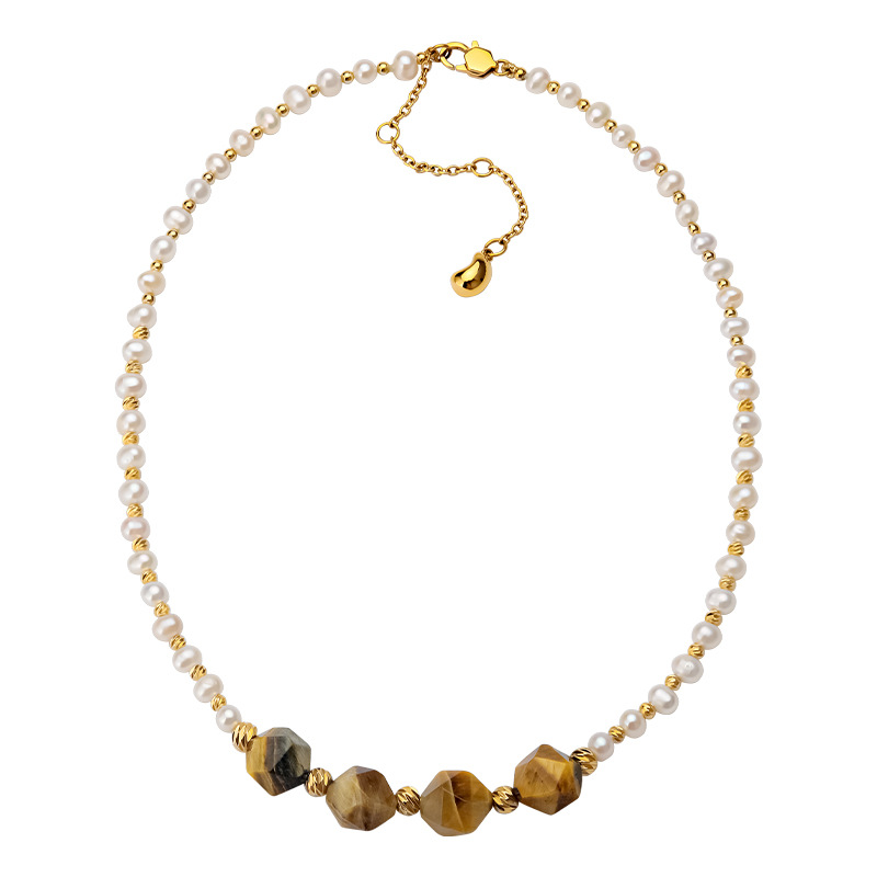 Organic necklace from pearl
