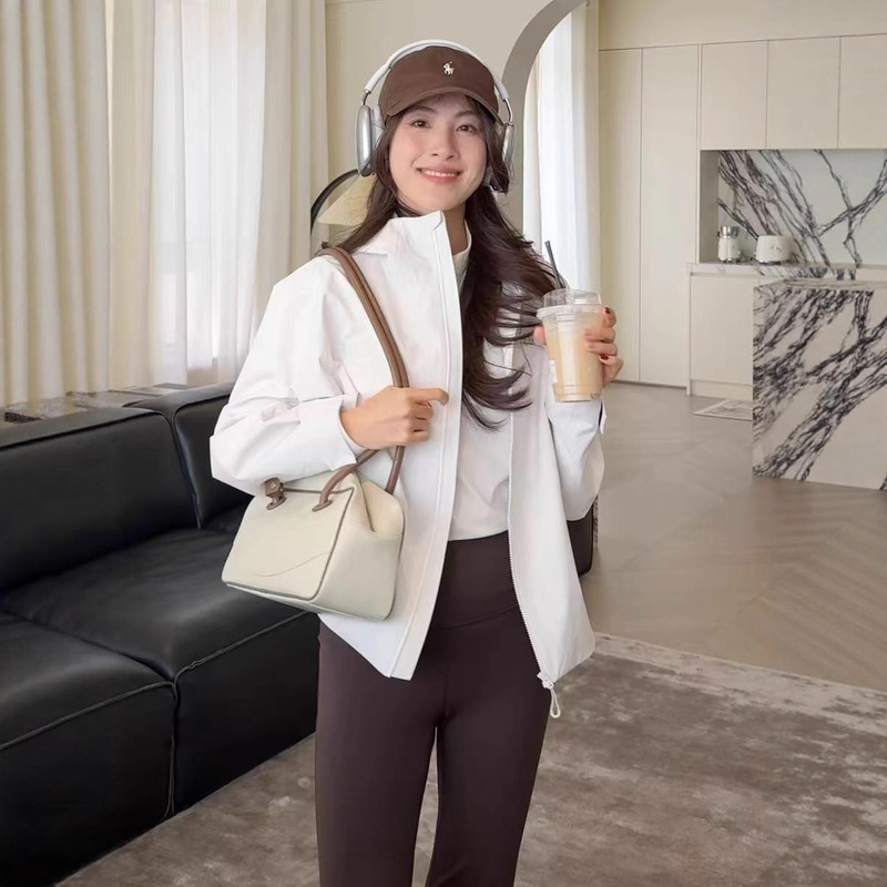 Mountain Outdoor Functions! Men and Women Couples Autumn and Winter Weatherproof Soft Shell Hooded Jacket Mountaineering Jacket Jacket