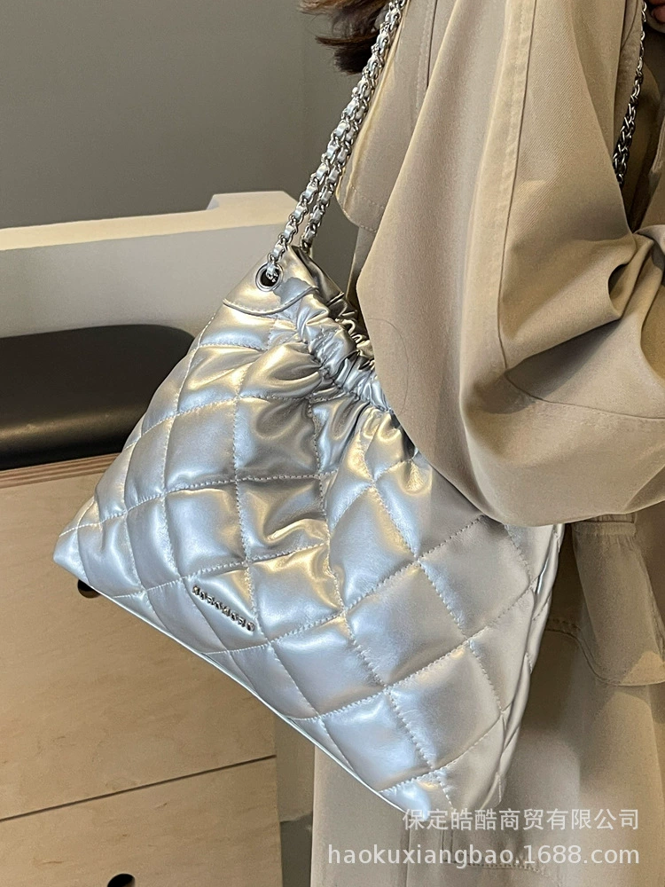 Емкий плечевой сумка, демисезонная цепь, сумка через плечо, стиль Chanel, цепочная сумка