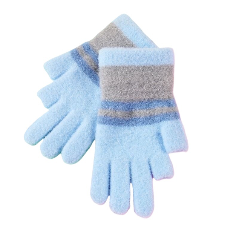 어린이용 장갑은 숙제를 할 때 손가락 두 개를 드러내어 쓸 수 있으며, 특히 겨울철에 적합하며, 벨벳과 두꺼운 니트 손가락 보호대가 있어 따뜻함을 유지합니다.