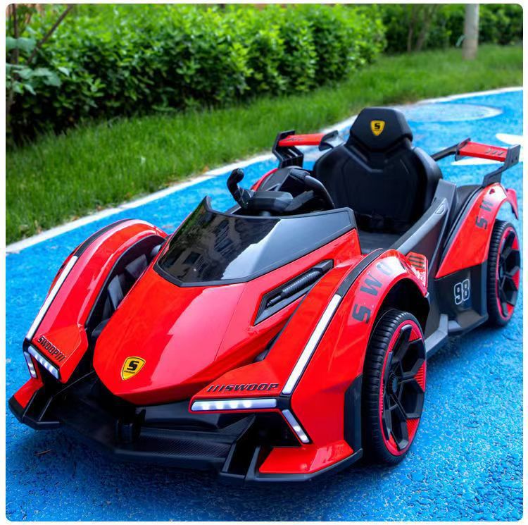 Coche deportivo eléctrico para niños Coche de control remoto de cuatro ruedas para niños Coche de juguete para bebés puede sentarse Cochecito recargable para niños y niñas