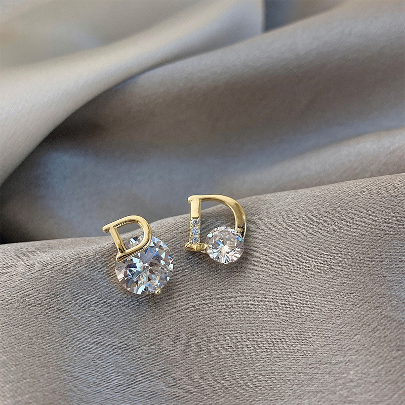 Korean Simple Asymmetric D Letter Earrings Internet Celebrity Versatile Small Zircon Earrings Elegant Fashionable Accessible Luxury Earrings