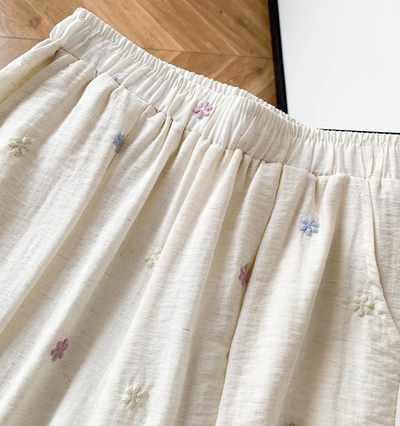 Quần culottes nữ ống rộng chất liệu lụa lanh thêu hoa, dáng suông rộng mùa hè 2026 — màu mơ chi tiết 2