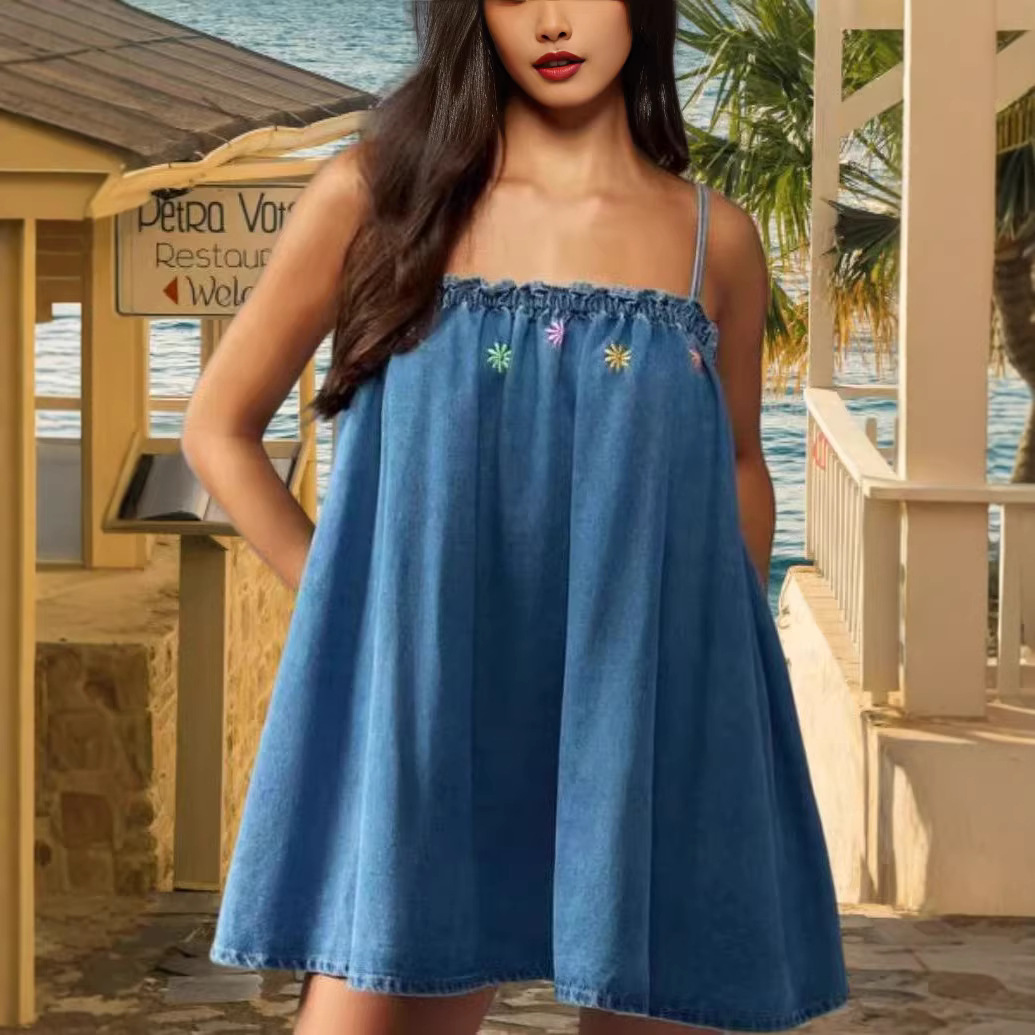 Women's Denim Suspender Dress New Style Floral Embroidery Loose A-Line Short Skirt_ecoleips.com