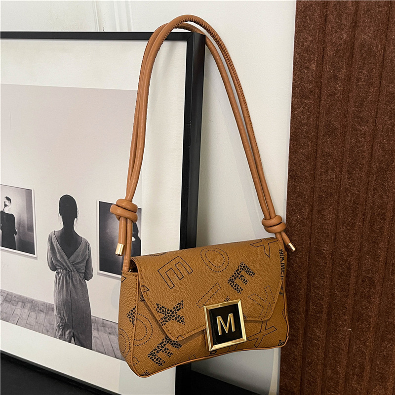 Fashion bagsM bolso de brazo otoño 2024 bolso nuevo estilo de alta moda moda moda bolso de hombro