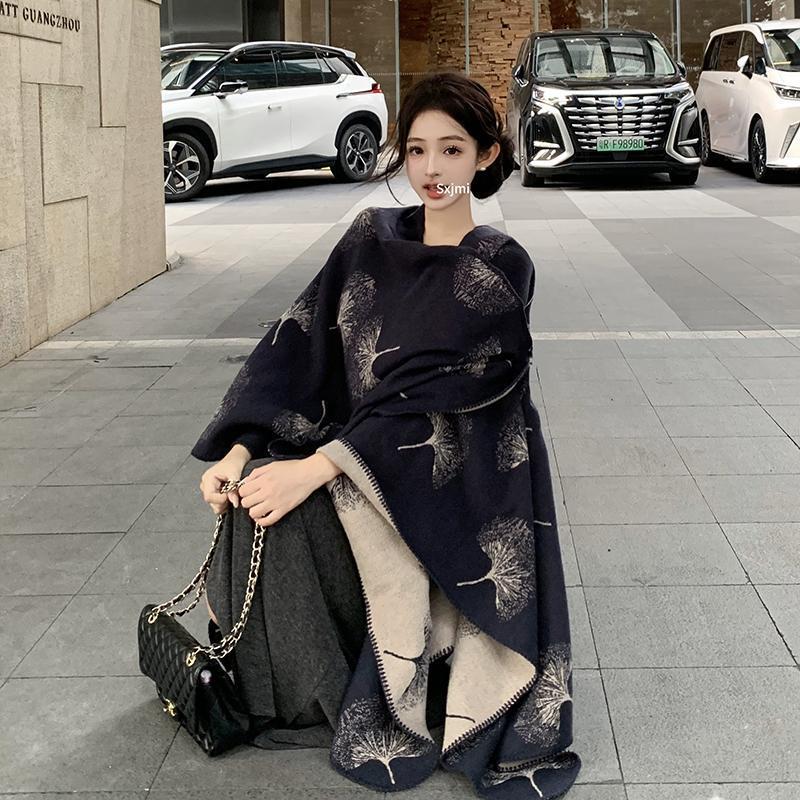 银杏叶披肩秋冬季保暖围巾暗黑开叉斗篷旅游民族风外搭加厚披风女|undefined