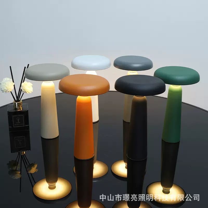 新款led台灯USB充电触摸小夜灯卧室餐厅书桌酒吧护眼桌灯装饰台灯