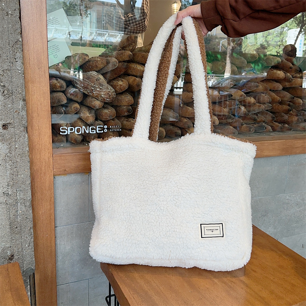 310232 Autumn and Winter Plush Bag for Women 2023 New style, front and back dual-purpose lambskin large capacity tote bag for single shoulder undefined
