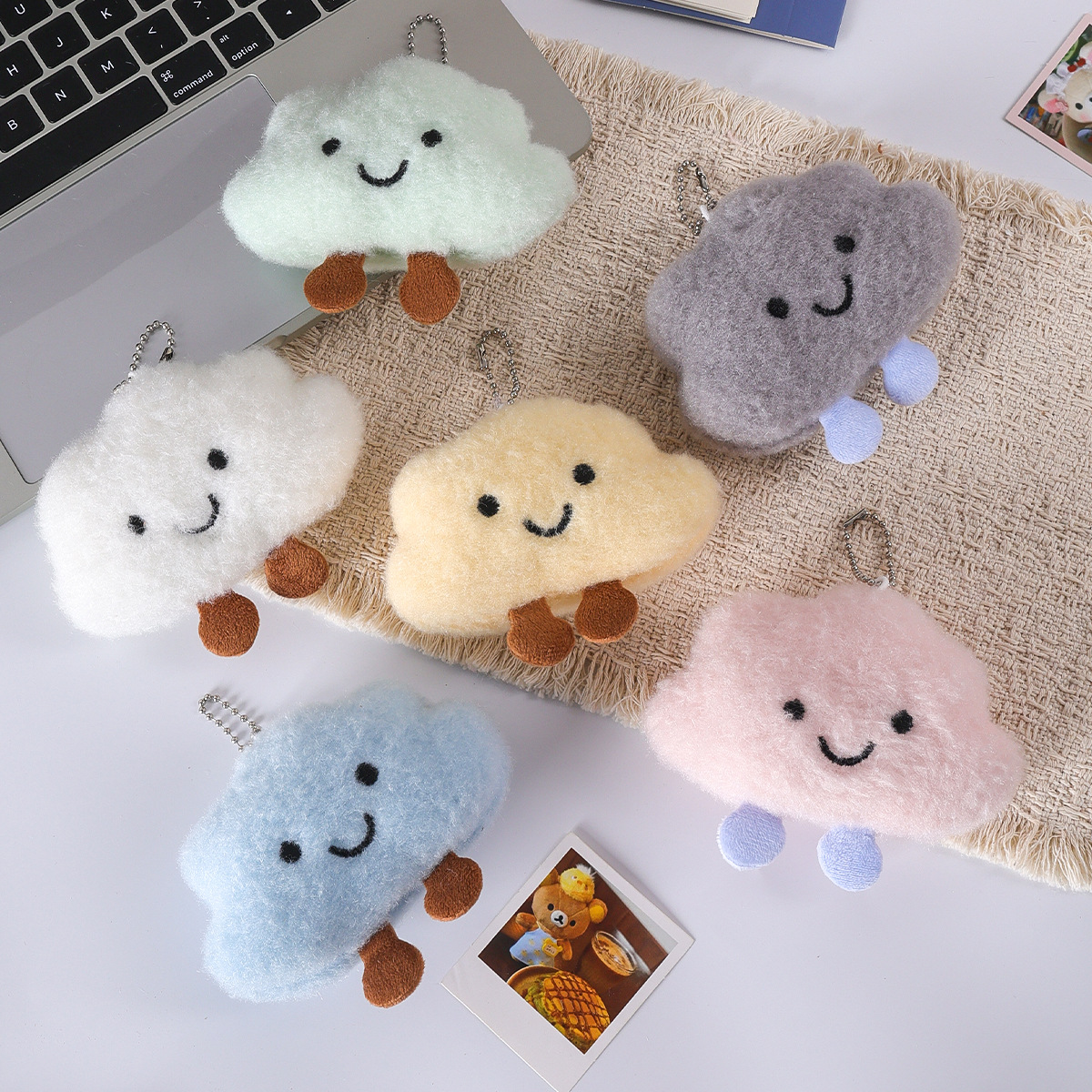 Nuevo lindo dibujo animado decoración de nubes colgante corazón de niña muñeca broche dulce llavero bolso colgante