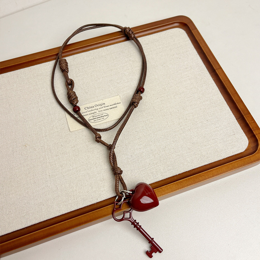Retro Solid Color Pu Leather Alloy Y-necklaces Wholesale display picture 1