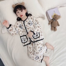 ��ͯŮͯ��ů���m�q˯�����b�ﶬ�Ӻ�ӽq�Ҿӷ���ͯ�����_��ɺ��