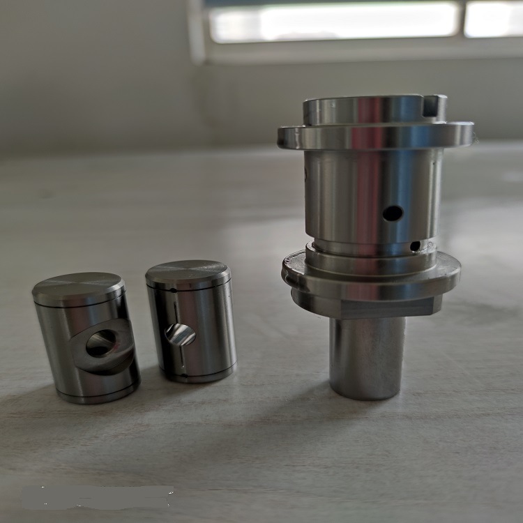 �������������Ż�е����ӹ�