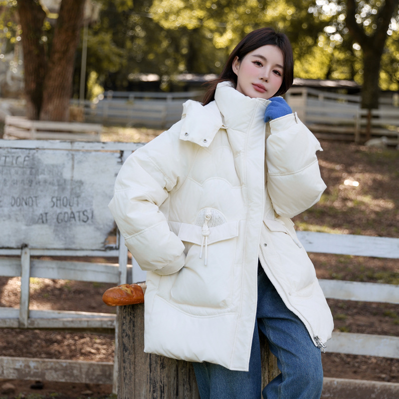 Жемчужно-белый