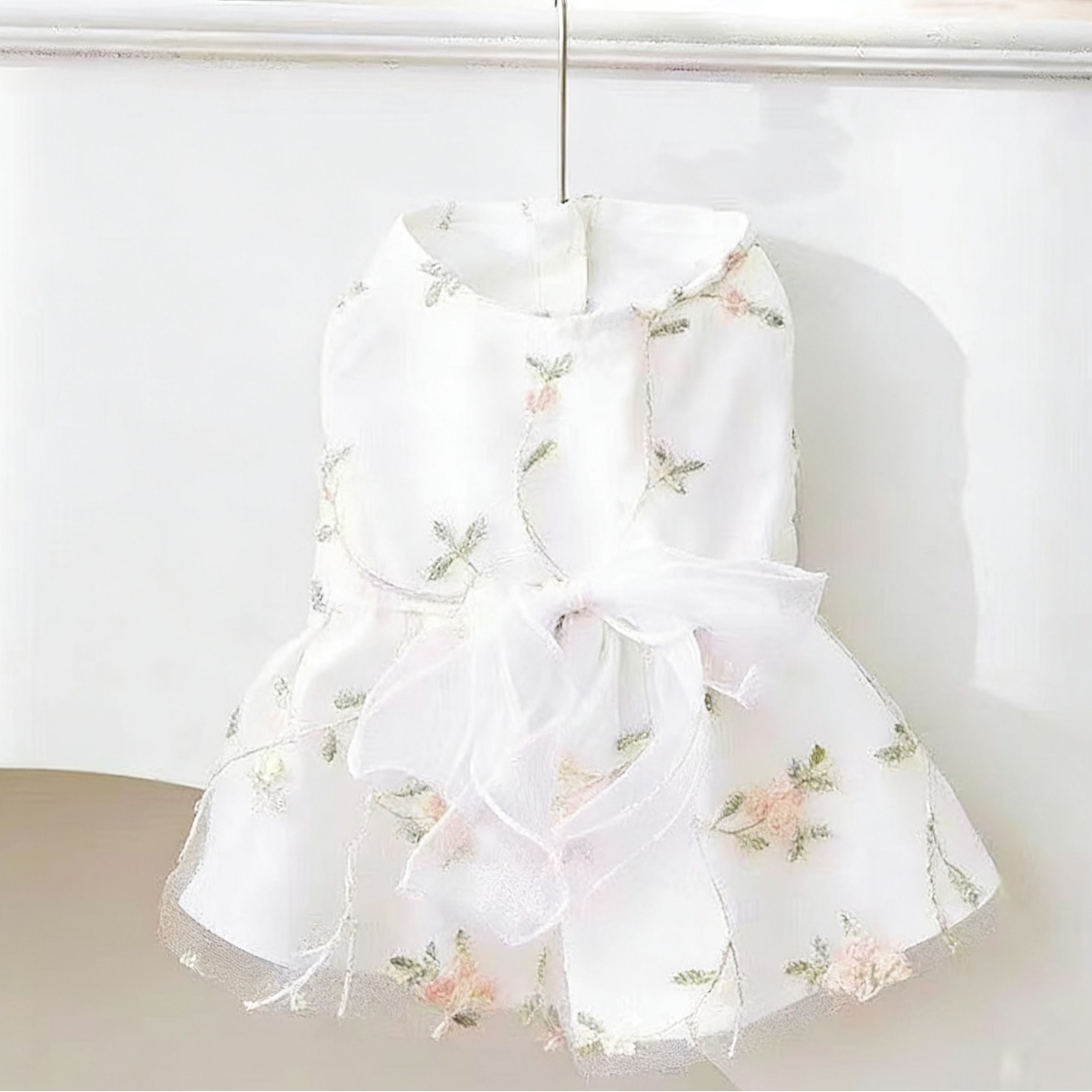 봄과 여름 새로운 입체 자수 숲 요정 드레스 래그돌 블루 고양이와 개 스커트 애완 동물 고양이 옷