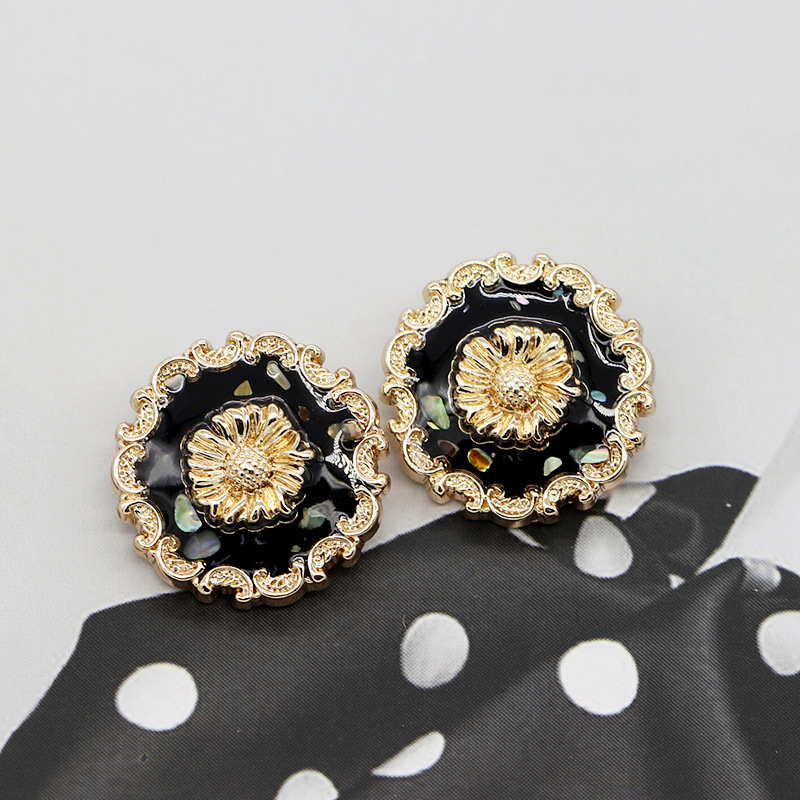 Vintage Flower-shaped Oil-point Metal Button Women's Suit Sweater Flower Button Coat Coat Jacket with Shell Grain Decorative Buckle