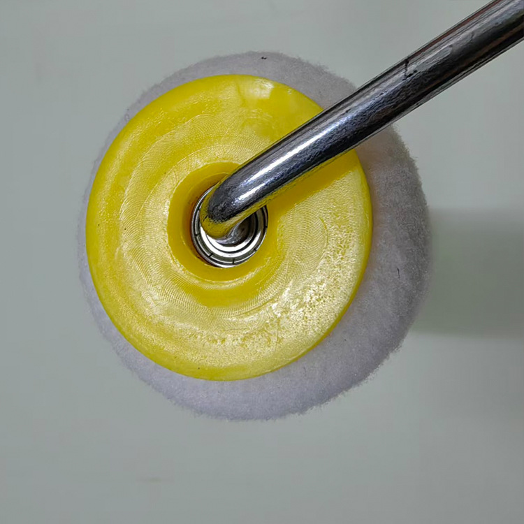 ����еĹ�ͲˢͿ���齺�������ֱ���С���ת�������ӱ��ˢ