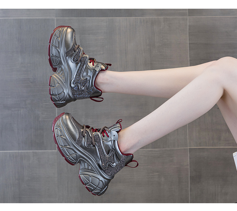 Giày sneaker nữ đế dày tăng chiều cao 9cm phong cách hot trend 2026 — Lớp lót đơn màu tím M2695, M2695- 1m màu cộng với nhung, Lớp lót đơn màu M 2695m, M2695-1 nâu cộng với nhung chi tiết 32