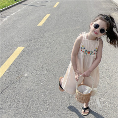 2023春夏款韓版女童棉麻背帶褲民族風刺繡花朵吸汗透氣寬鬆吊帶褲