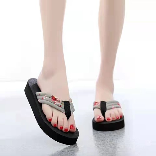 High-heeled thick-soled sandals for women, summer beach anti-slip herringbone sandals for ladies, floral fashionable Korean-style outerwear sandals