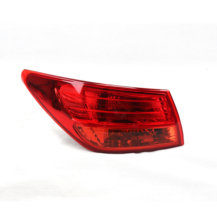 Aplicable a Nissan 06 07 08 luces traseras de luces de freno de luces traseras