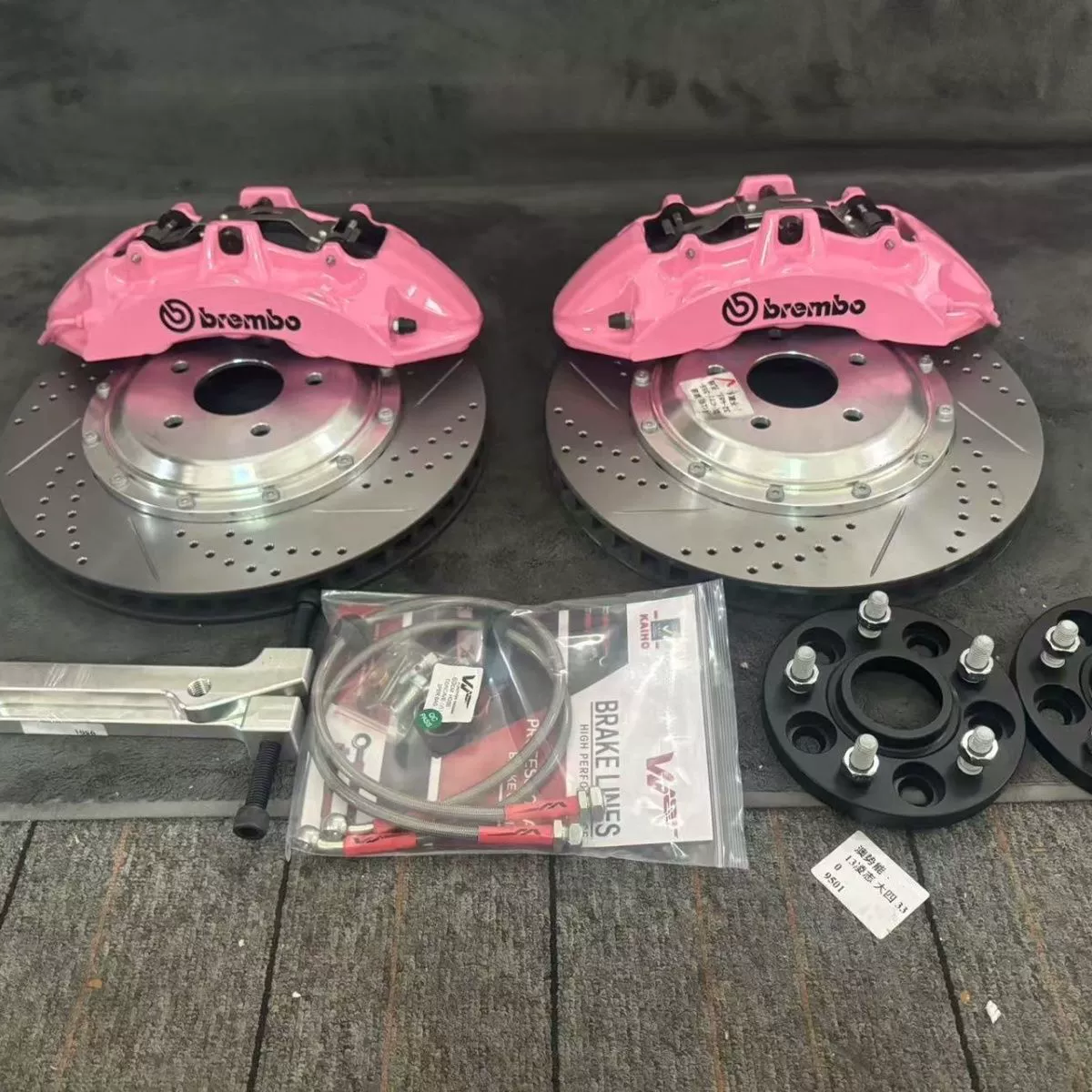 Модернизированный тормозной суппорт Brembo шестипоршневой V6 Brembo суппорт апгрейд другой