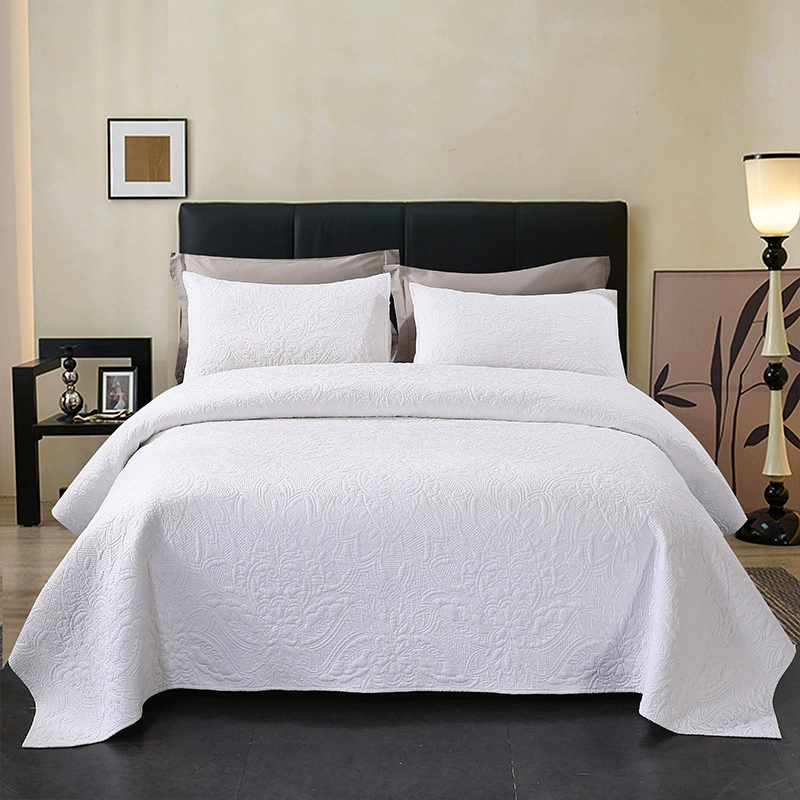 Manufacturer wholesale modern simple white bellflower flower quilt quilt solid color bed three-piece bed cover washed quilt