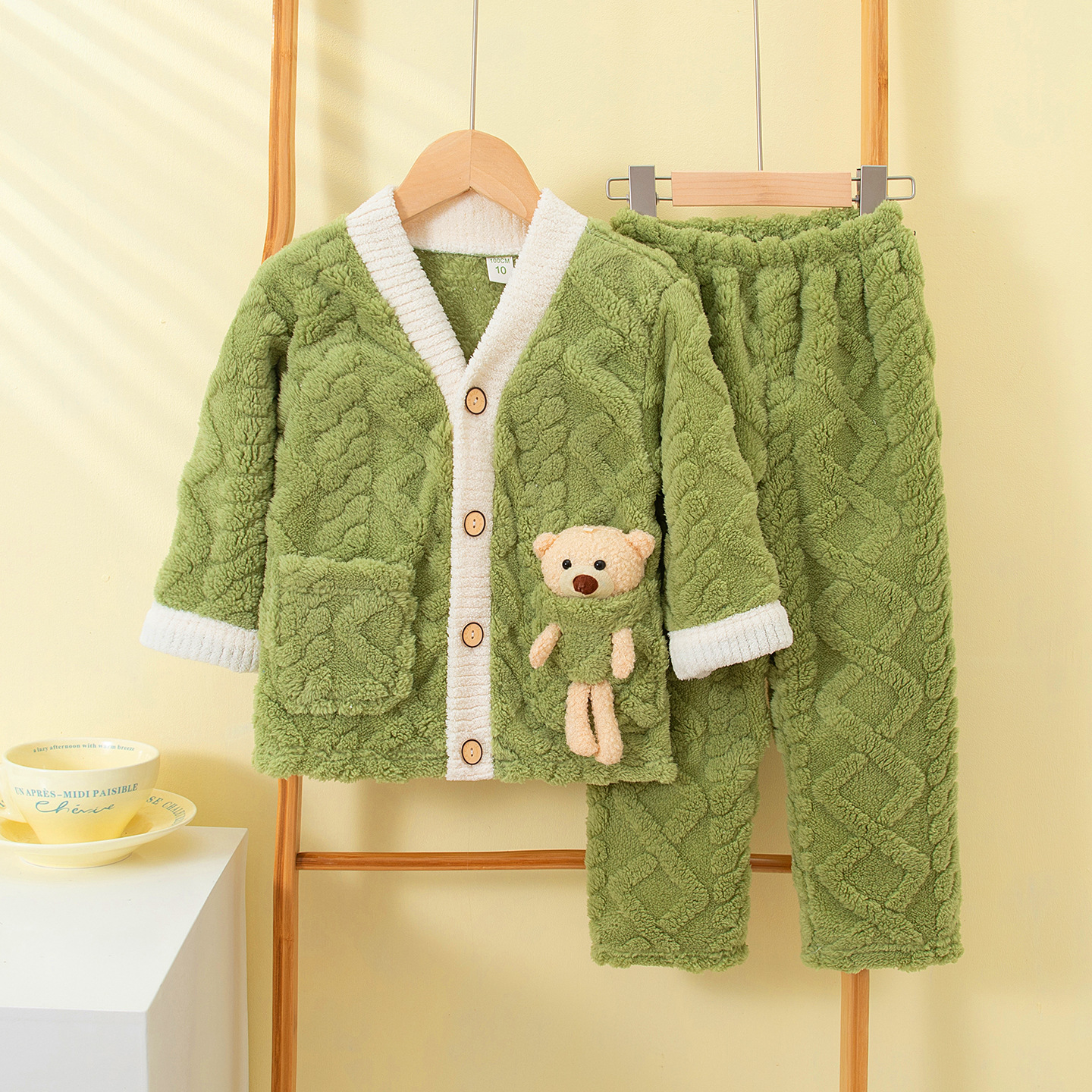 Autumn and Winter Kidsren's Flannel Pajamas for Girls, Boys and Older Kidsren, Thickeneded Coral Velvet Boys' Home Clothes, Baby Family Suits