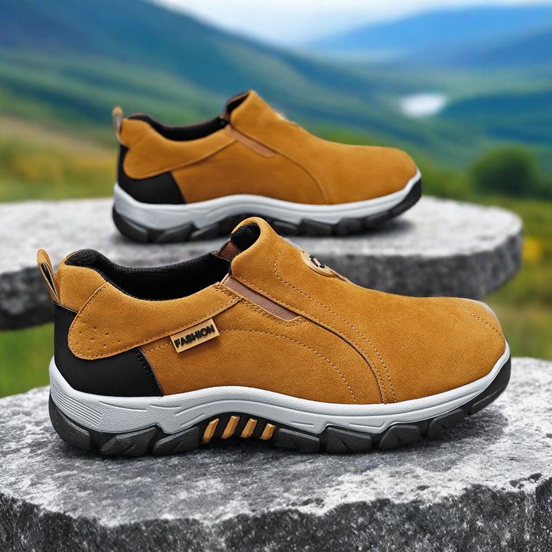 Zapatos de hombre 2025 nuevos zapatos deportivos de verano tendencia coreana de todo fósforo zapatos de deporte para jóvenes casuales zapatos de marea para hombres