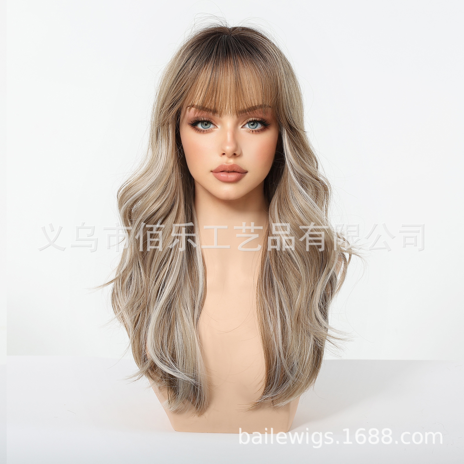 Pelucas transfronterizas marrón natural rizado largo wigs rasguño tiñido gradualmente en Europa y América al por mayor en stock
