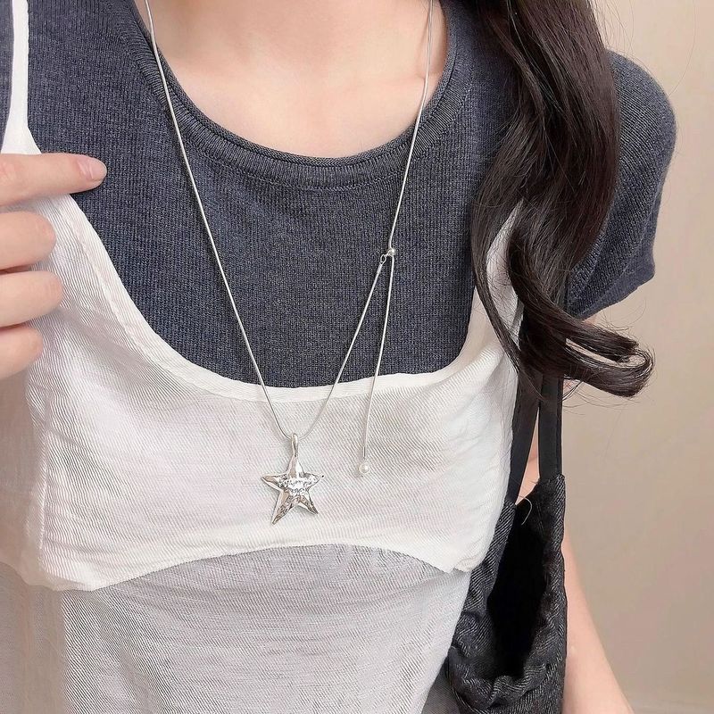 シルバーラブスターペンダントネックレス女性用ニッチハイエンド多用途セーターチェーンプルアウトロングアクセサリー|undefined