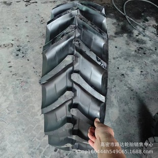 300/80R15.3 Agricultural Radial Tractor Harvester Baler Tire Vacuum Tire Herrings