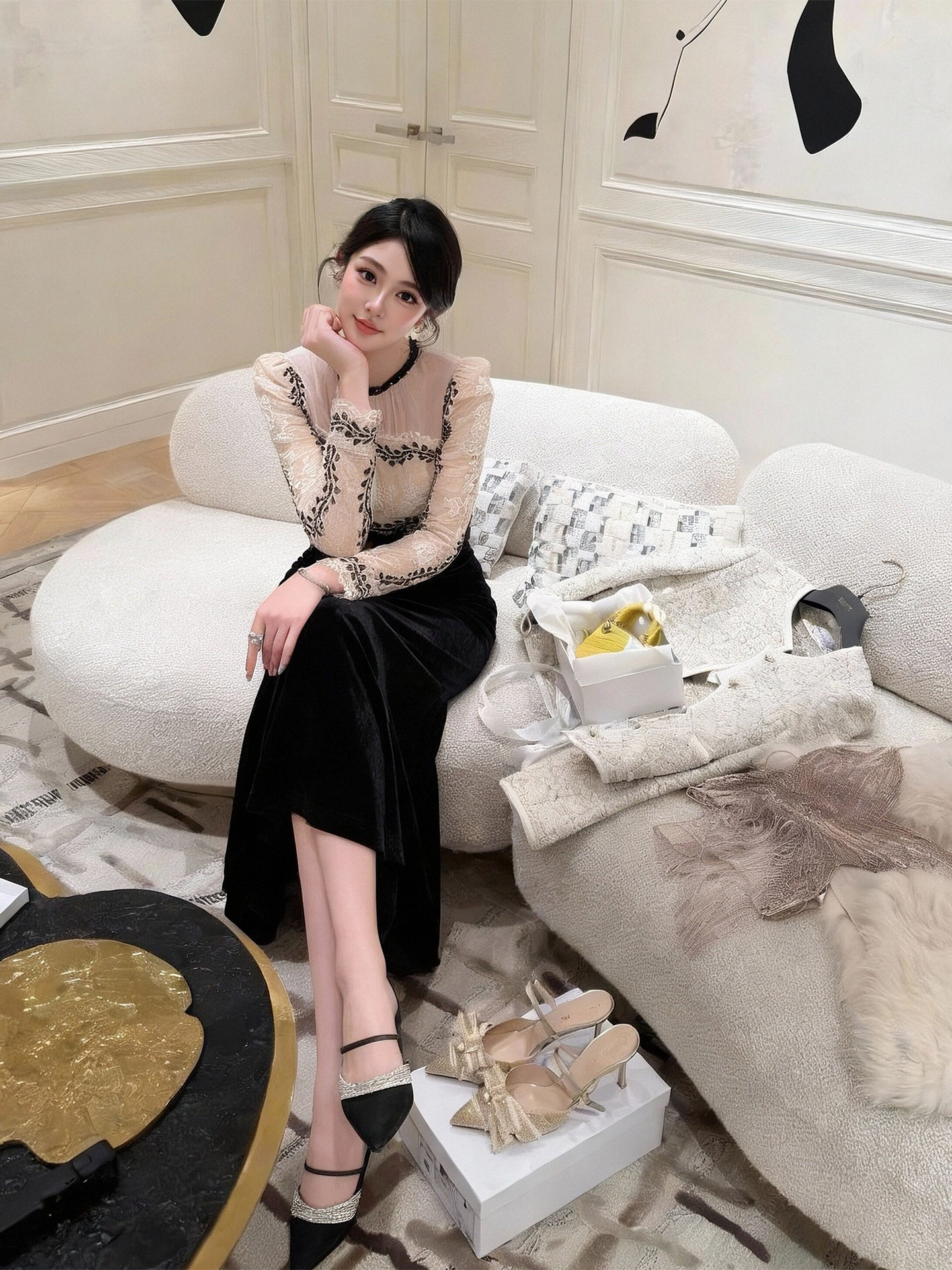 Đầm ôm body nữ phong cách Pháp cổ tròn đính đá, tay lưới xuyên thấu, dáng dài — đen