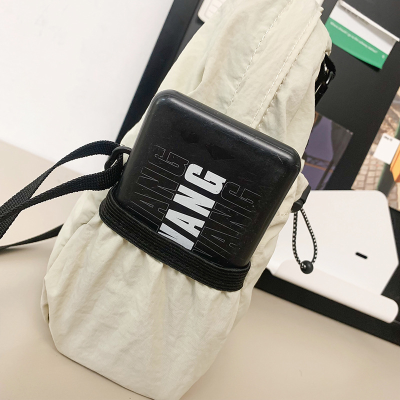 Solid-color nylon fabric bag for women, Spring 2025 new niche waist bag, ins casual pleated phone bag, crossbody bag for women undefined