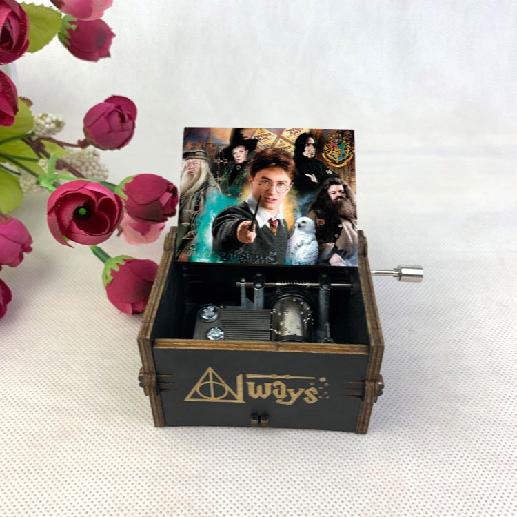 源工場ハリーポッターハイドウェイ手揺れ木製オルゴールミニオルゴールクリエイティブ誕生日プレゼント
