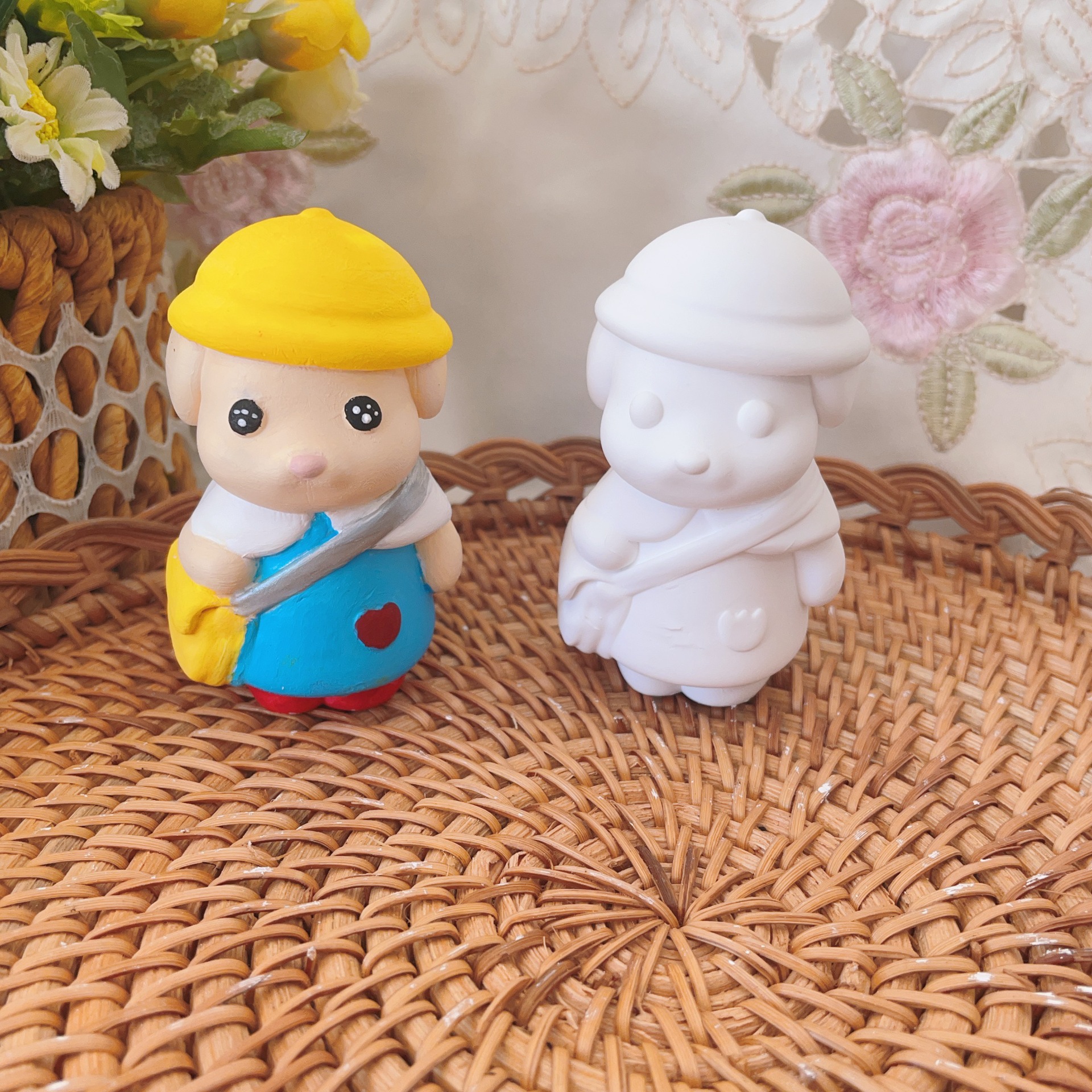 Nuevas muñecas de banda magnética fragrante pequeñas nuevas telas de tela recubiertas tridimensionales adornos creativos regalos hechos a mano