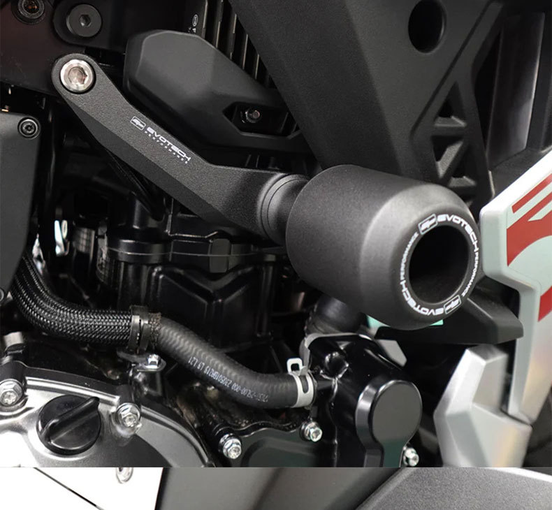 Suitable for Suzuki Gsx-8S/Gsx-8R 2024 Modified Anti-Fall Rubber Body Protection Engine Bumper