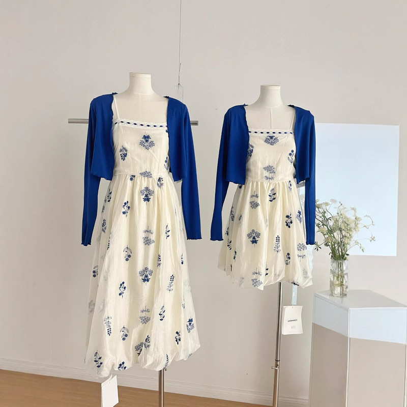 『 Xinxing』New Chinoiserie Ea Style Sea Salt Coco French Suspender Dress Spring and Summer Flower Bud Skirt + Cardigan