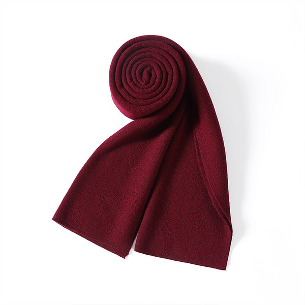 Knitted scarf for men and women